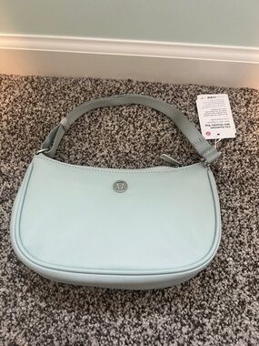NWT Lululemon City Essentials Mini Shoulder Bag pelican